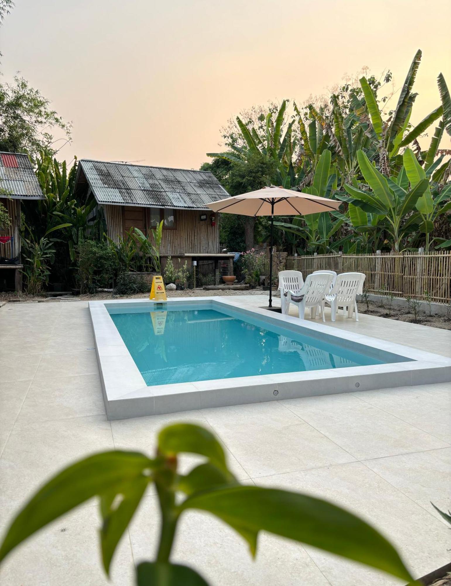 לינה וארוחת בוקר צ'יאנג מאי Lanna House Lanna Hut Chiangmai מראה חיצוני תמונה
