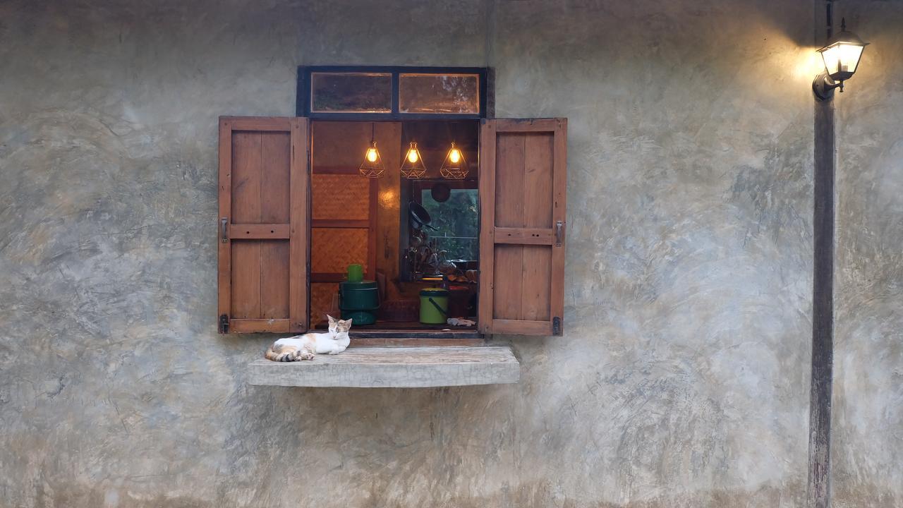 לינה וארוחת בוקר צ'יאנג מאי Lanna House Lanna Hut Chiangmai מראה חיצוני תמונה